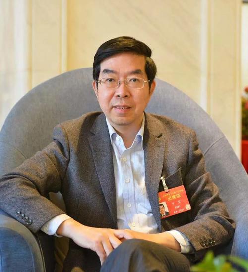 区块链专家黄震，技术革新如何重塑未来信任机制？